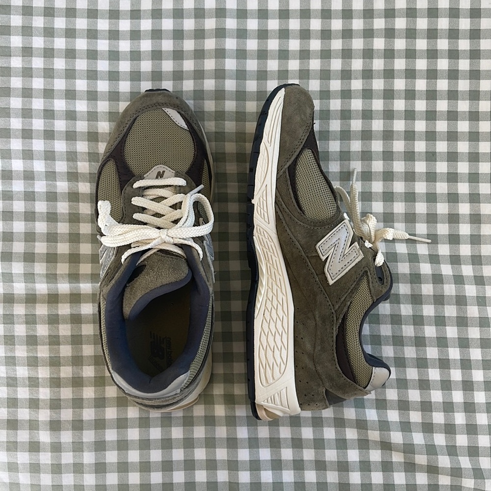 New Balance Olive Suede 2002R (Worn Once)